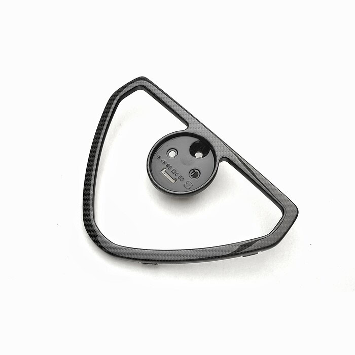 Alfa Romeo GTV Carbon Scudetto / Kühlergrill