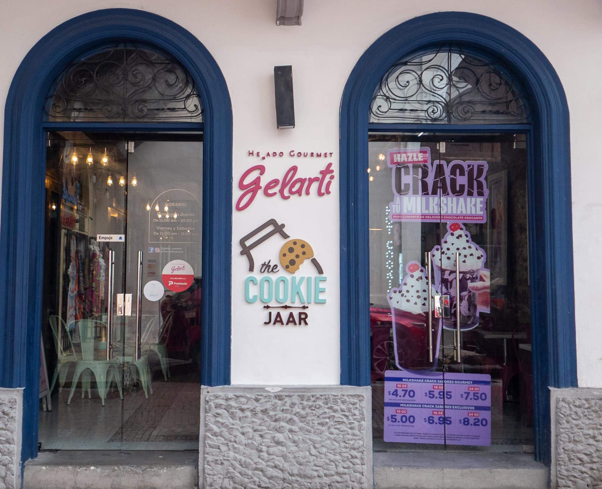 Casco Viejo gelato shop window