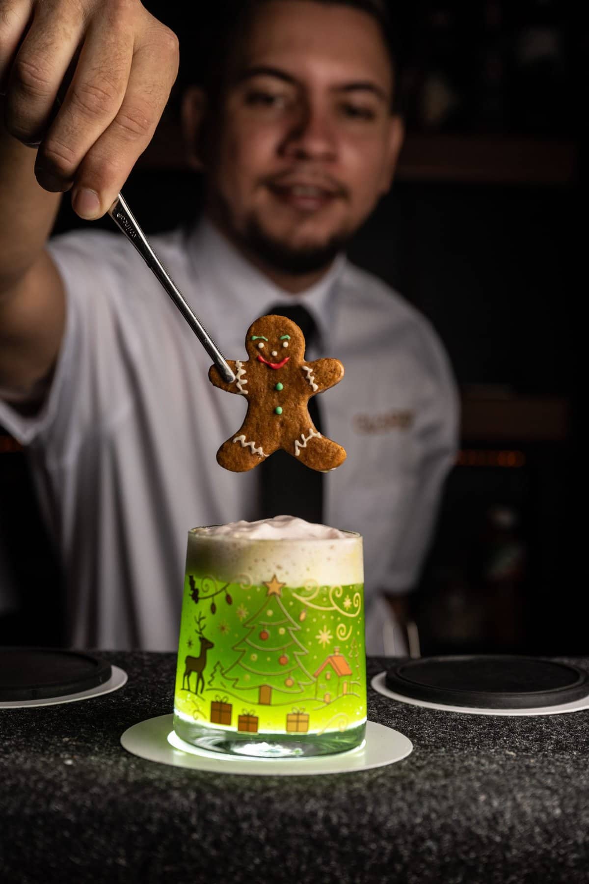 Seasonal cocktail at Element Bar Casco Viejo garnished with a gingerbread figure