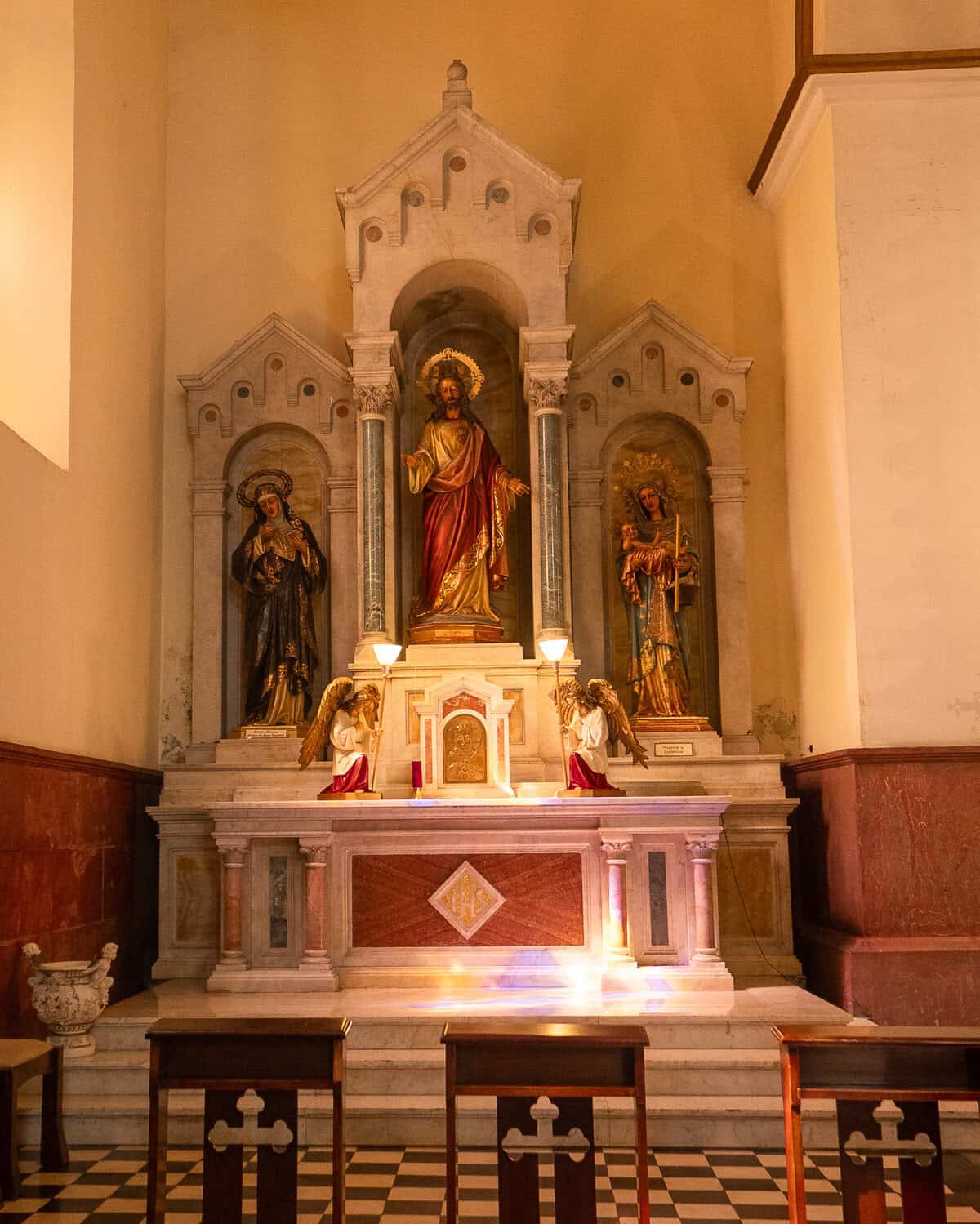 Side altar dedicated to the Sacred Heart of Jesus inside the Church of the Golden Altar (Iglesia de San José) in Casco Viejo, Panama City.