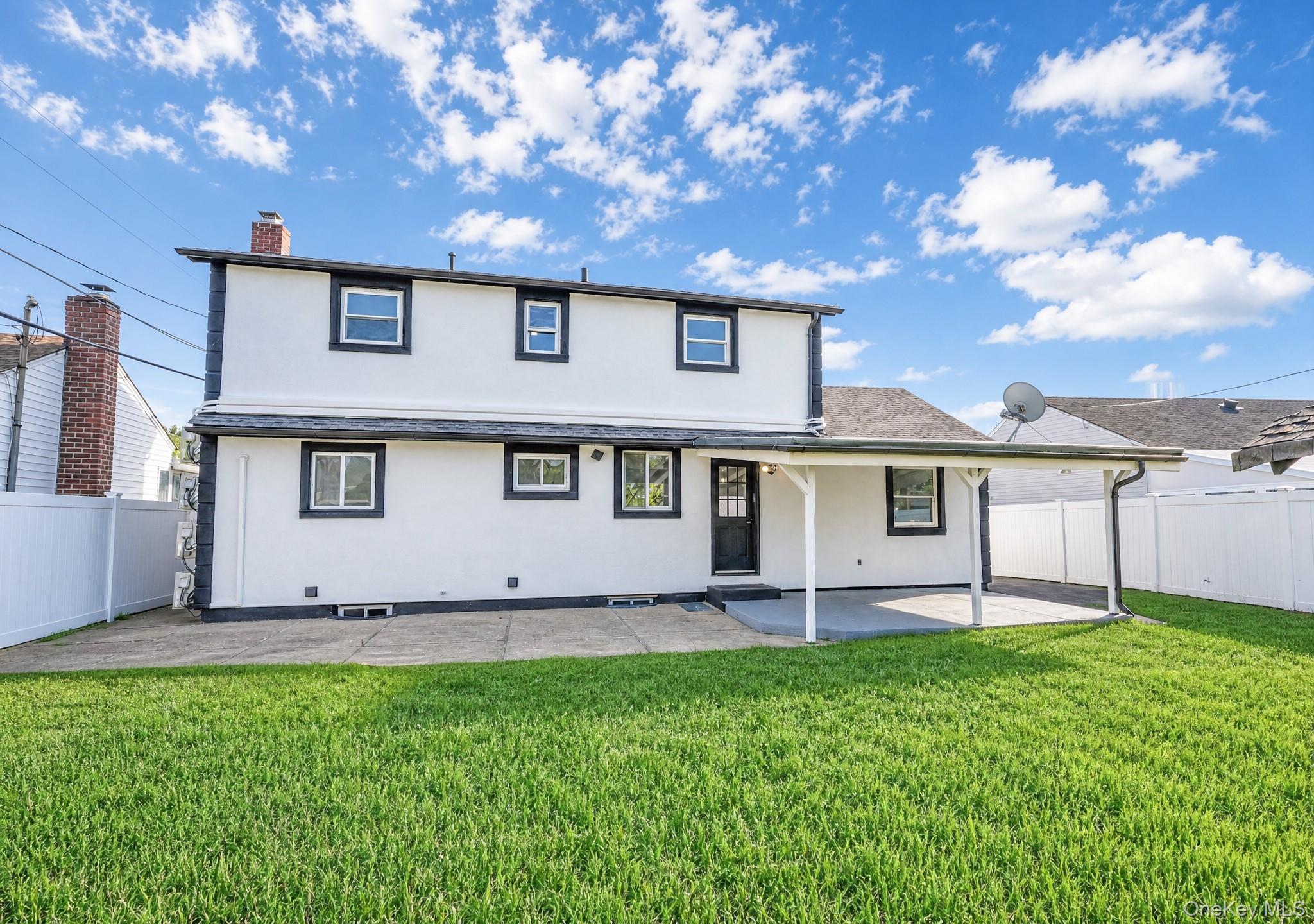 61 Cheshire Road, Oyster Bay, New York 11714