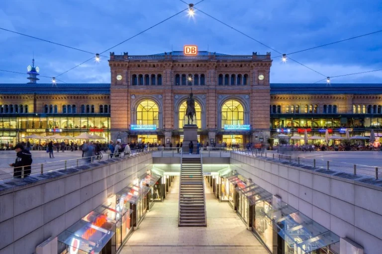 Platzhalter: Motiv zur EXPO 2000 in Hannover wird ergänzt