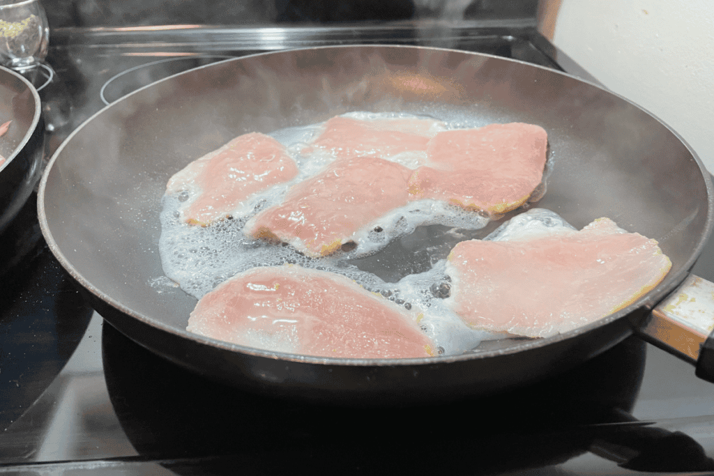 cooking peameal bacon