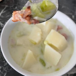 chunky potato leek bacon soup (1)