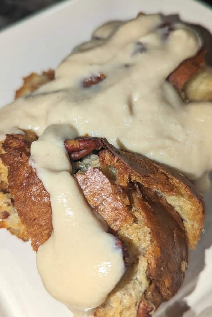 cranberry pecan chai bread pudding with vanilla chai cream sauce (3)