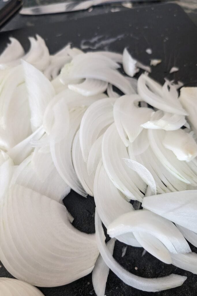sliced white onion