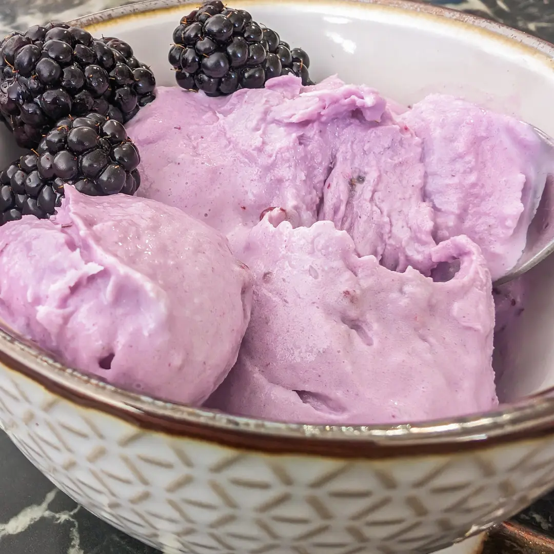 taro blackberry ice cream (1)