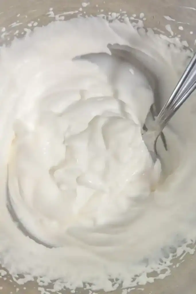 adding sour cream to whipped cream