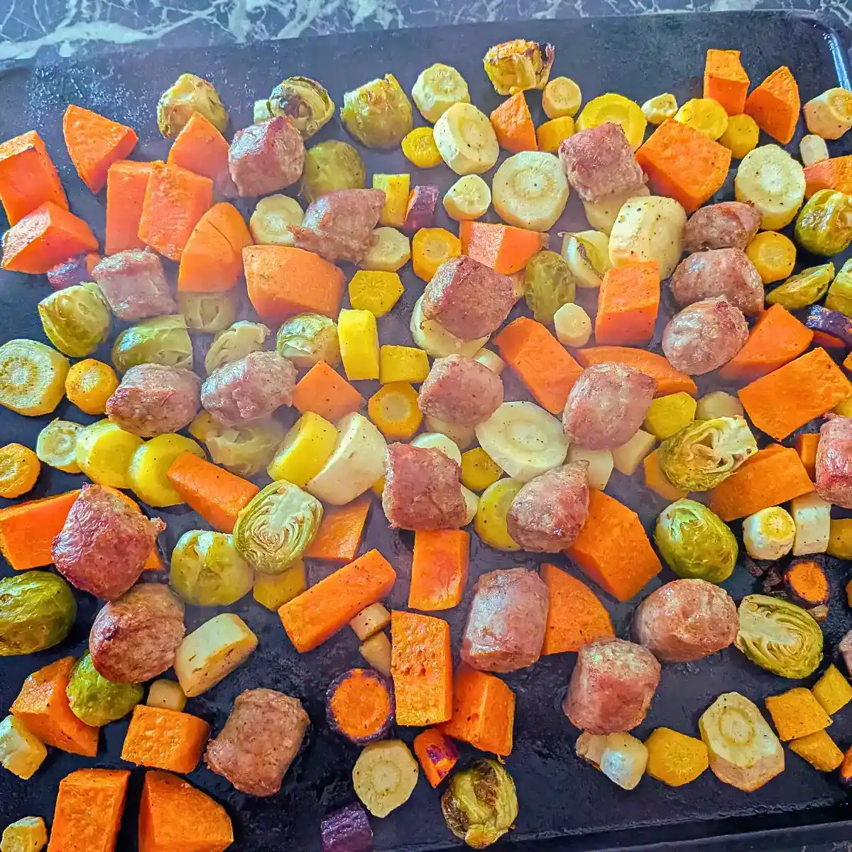 featured image sheet pan sausage and vegetables