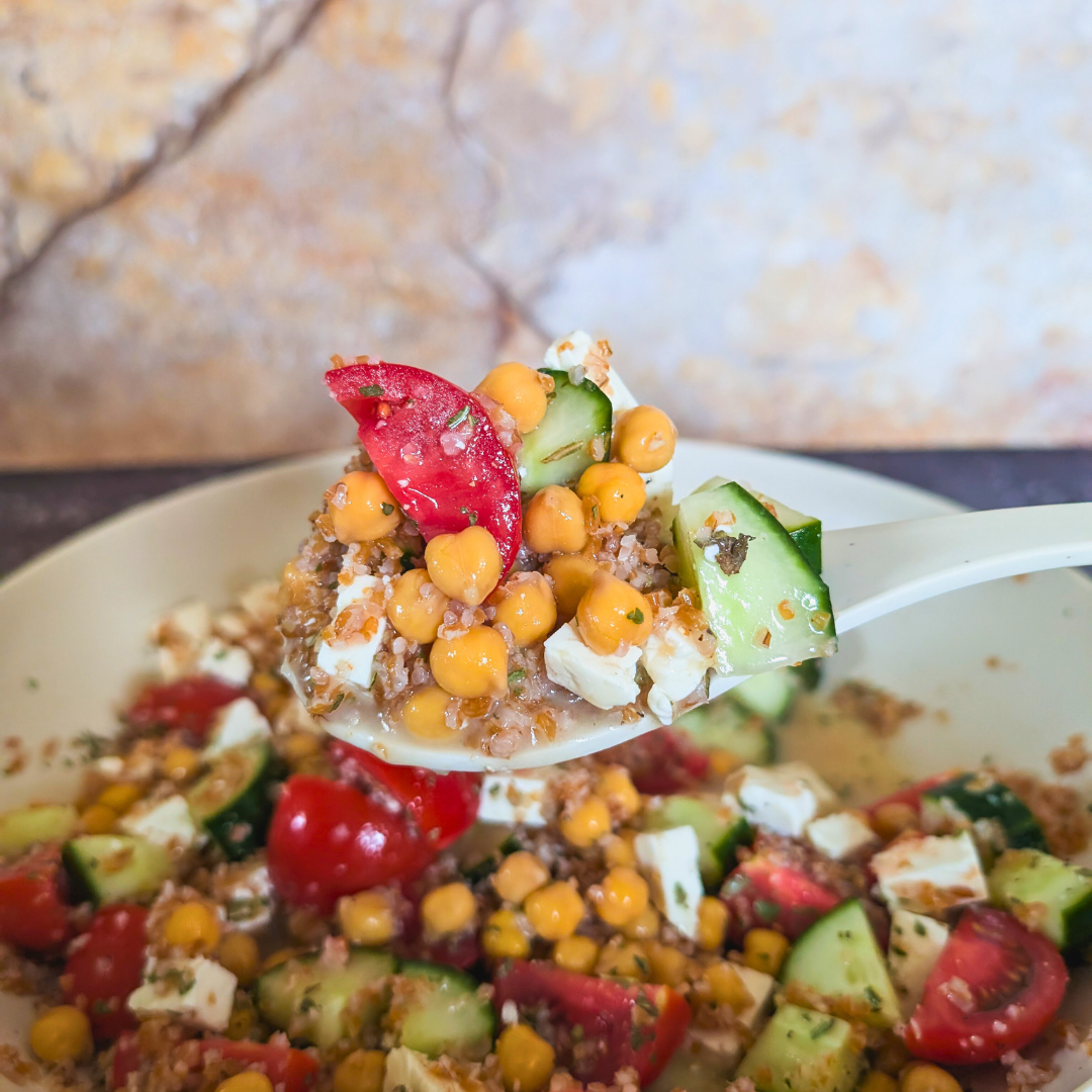 Mediterranean chickpea meal prep salad