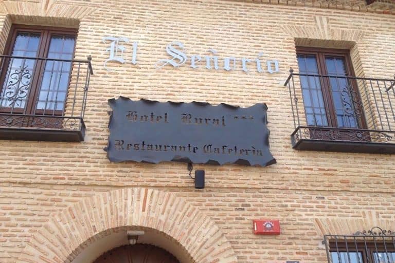 Servicio de cerrajería en Osfran con atención 24/7 y reparación de cerraduras. Profesionales en apertura de puertas y urgentencias.