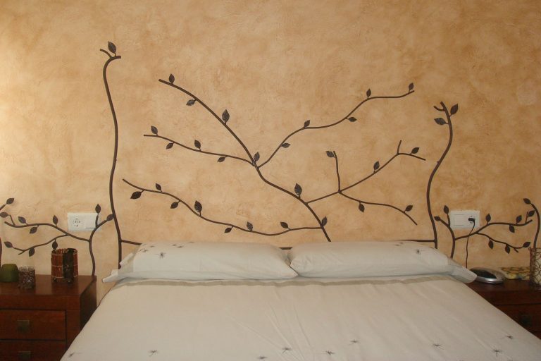 Claves para apertura de puertas y servicios de cerrajería 24h.