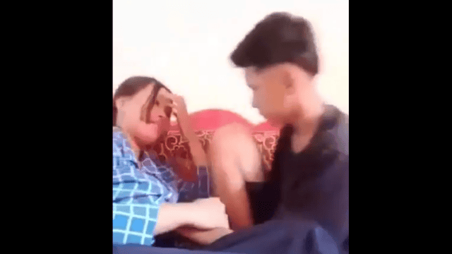 skandal cewek hijab cantik live wiwik sama pacarnya
