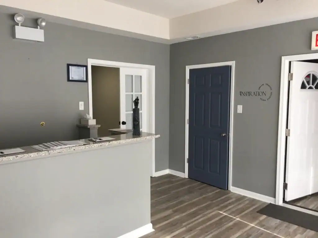 Carpenters Finish Classic Designs 05 - Commercial Construction