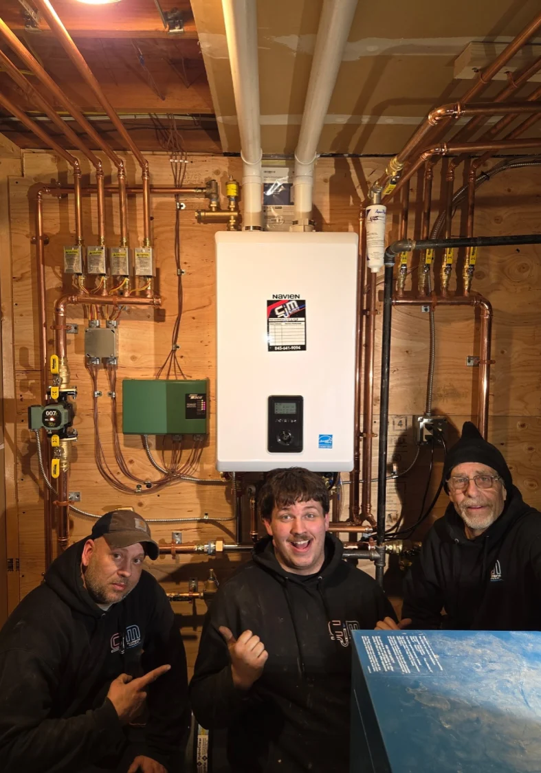 CJM-Plumbing,-Heating-&-AC-Plumbers-Installing-Water-Heater