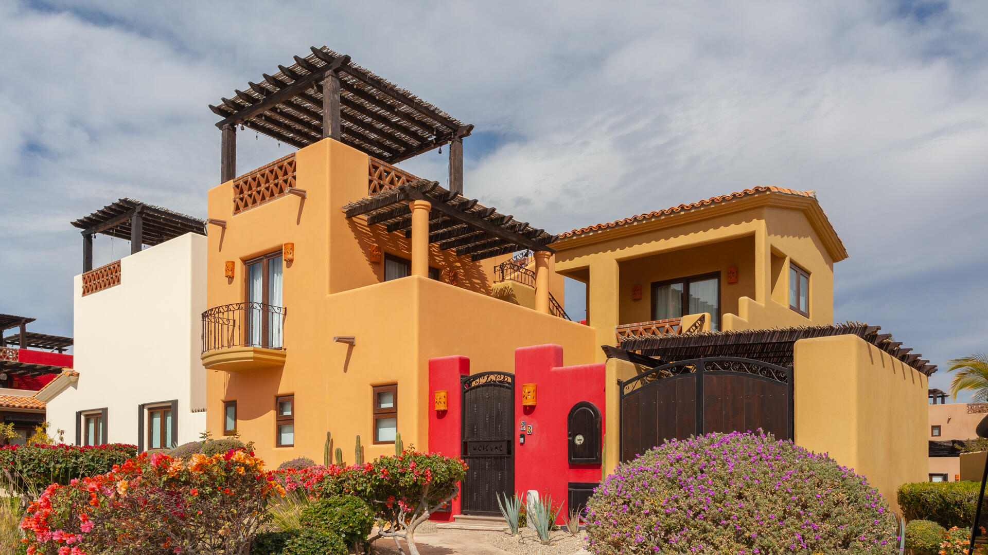 Club Campestre Homes For Sale With Golf Course And Ocean Views In San José Del Cabo