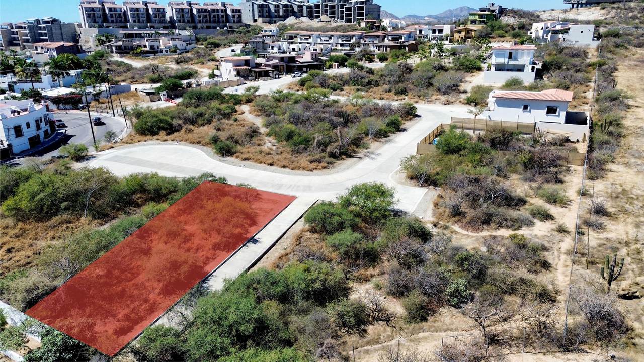 Club Campestre Vacant Lot With Scenic Views, Perfect For Custom Home Construction.