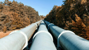特朗普批准新输油管：加拿大石油出口能力将大幅提升