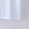 Cortina de tela blanca para decoración moderna y elegante.