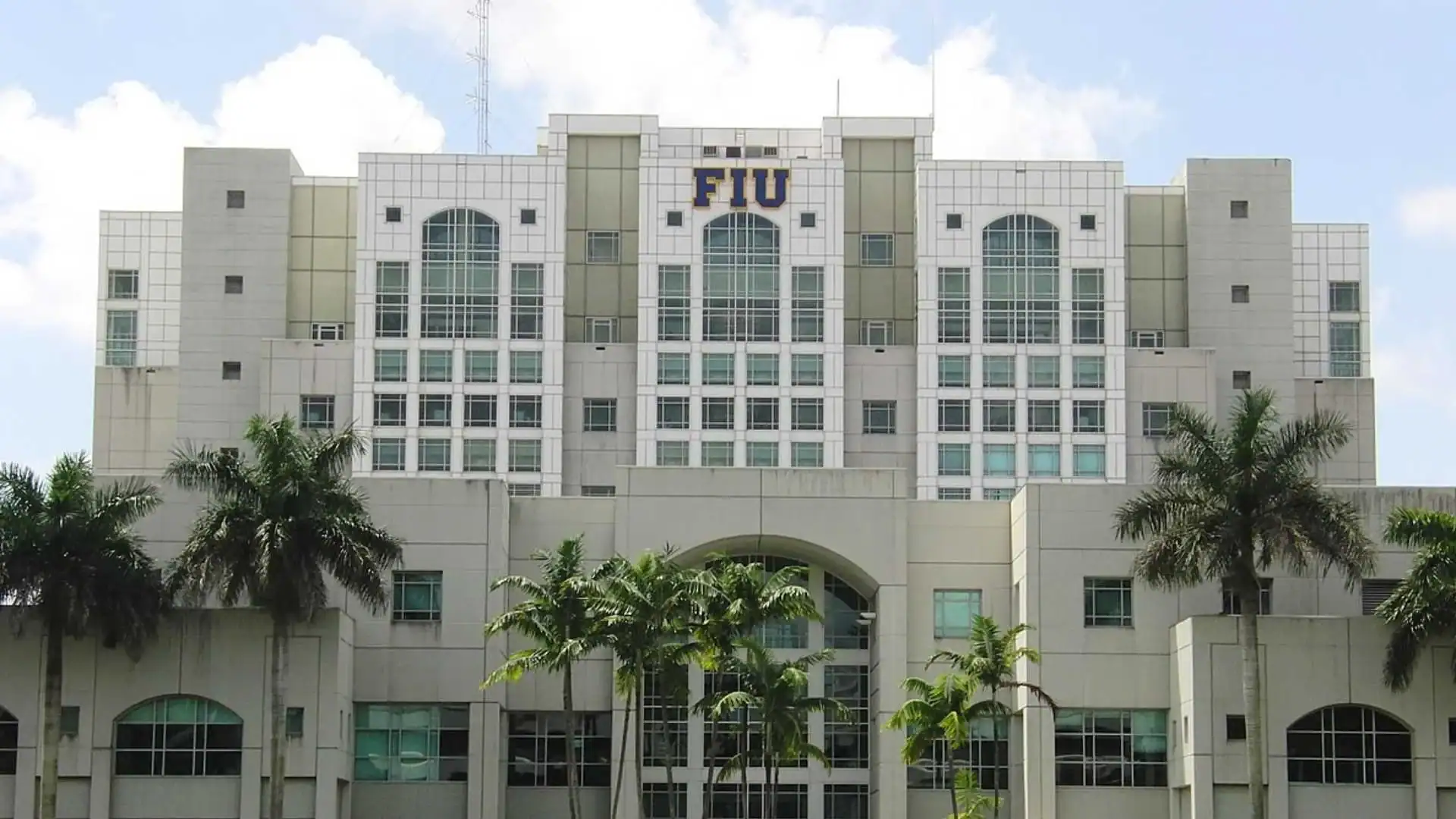  Credits:  https://w.wiki/AVBE  