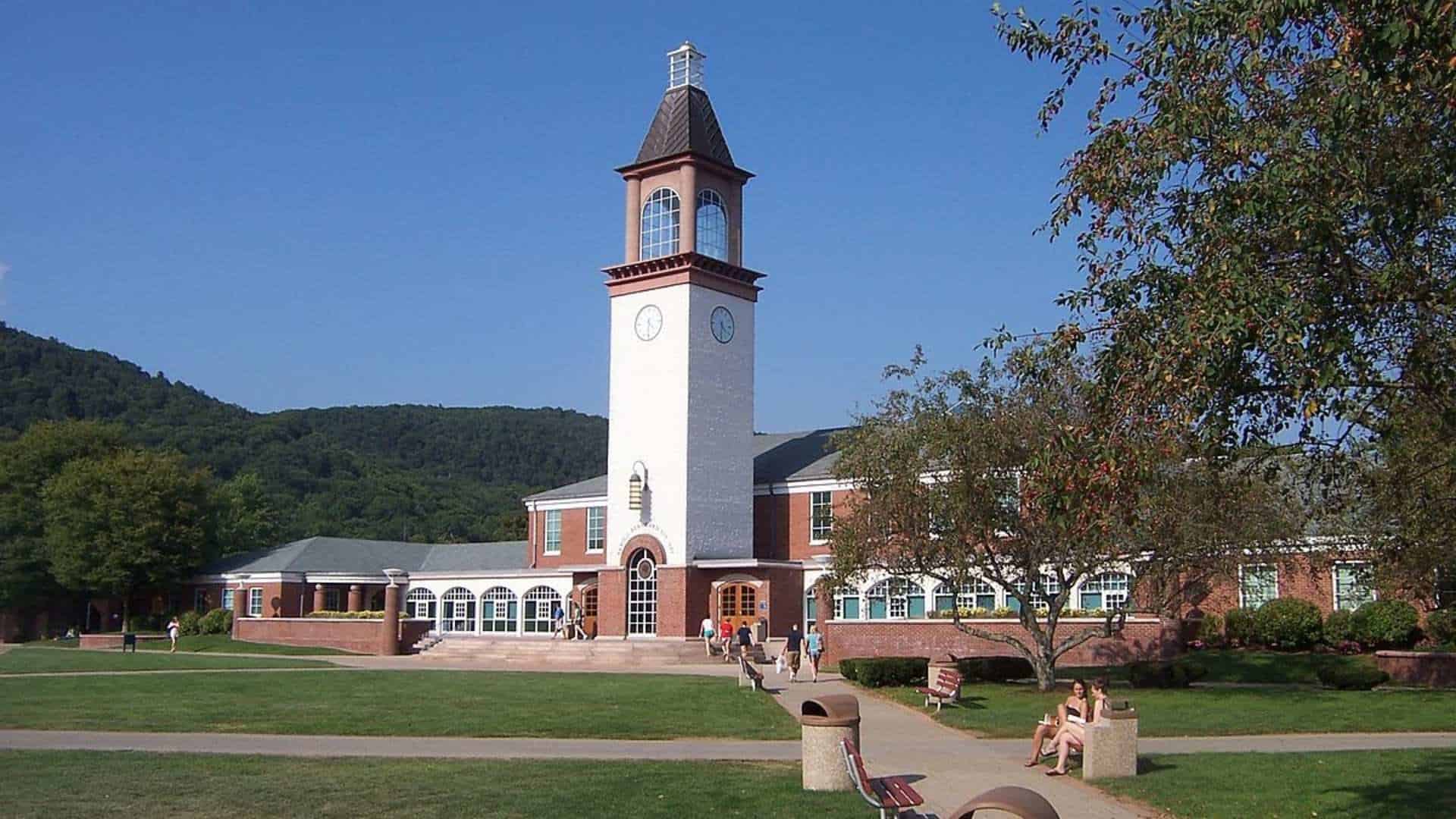  Credits:  https://w.wiki/AT5n  