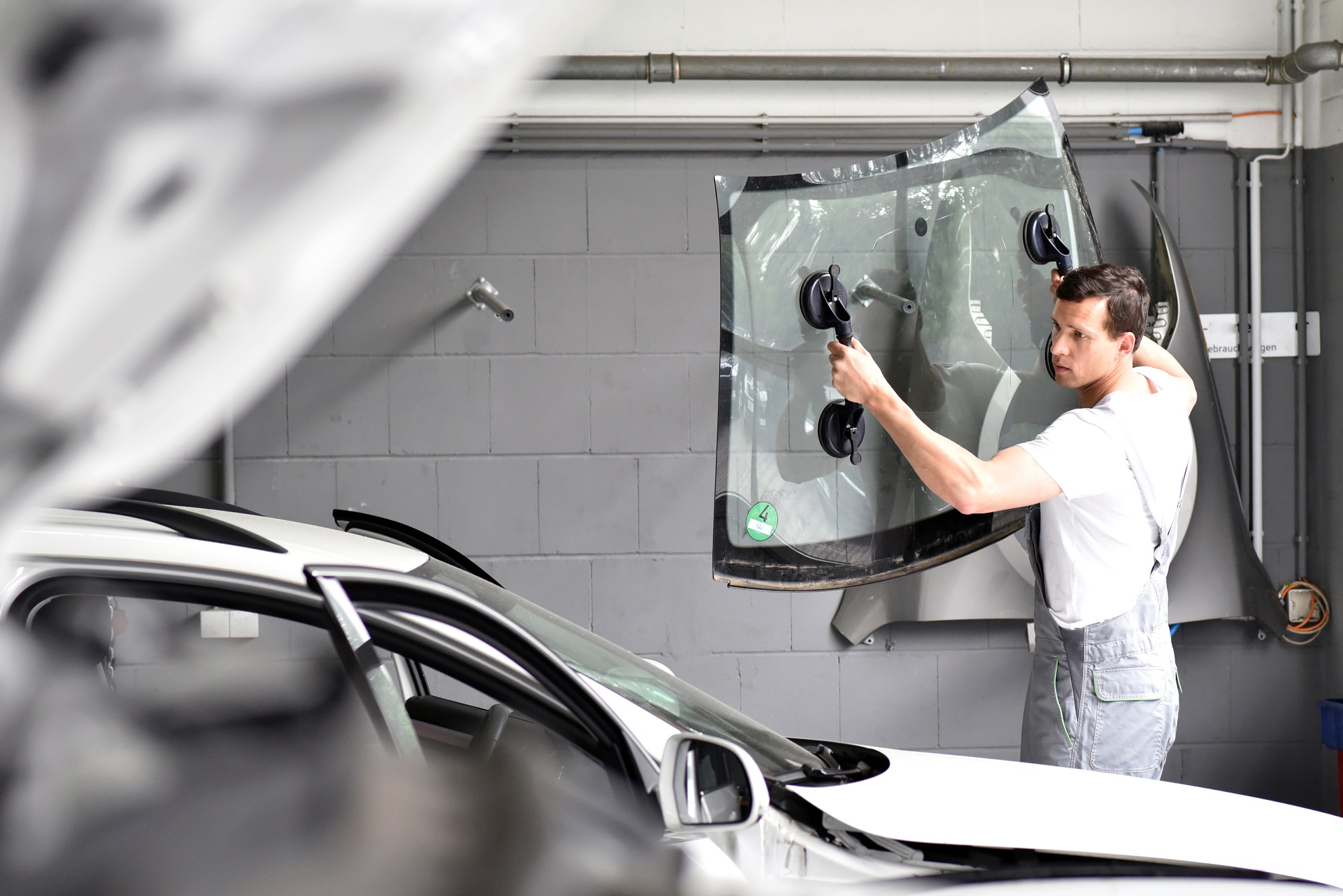 Featured image for “How Seasonal Changes Can Affect Your Windshield Replacement Needs”