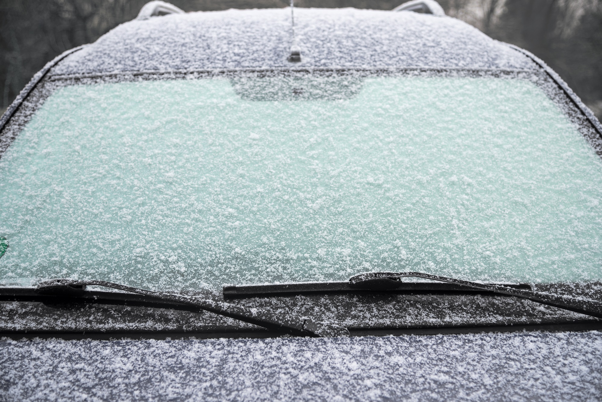 Featured image for “Why Pouring Hot Water Over Your Windshield to De-ice It Can Be Damaging”