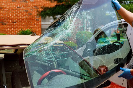 Broken Windshield Replacement Service