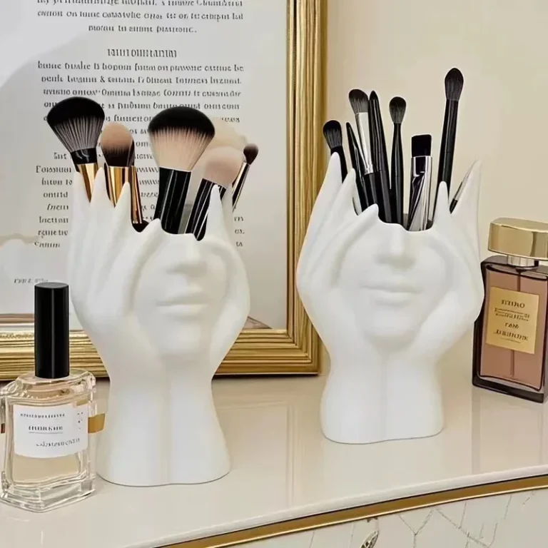 Creative Body Art-Inspired Storage Pen Holder & Makeup photo review