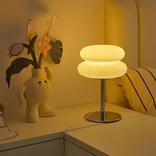 Chic Creamy Style USB Bedside Lamp with Tri Color Dimming photo review
