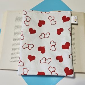 Love and Hearts book sleeve for book lovers