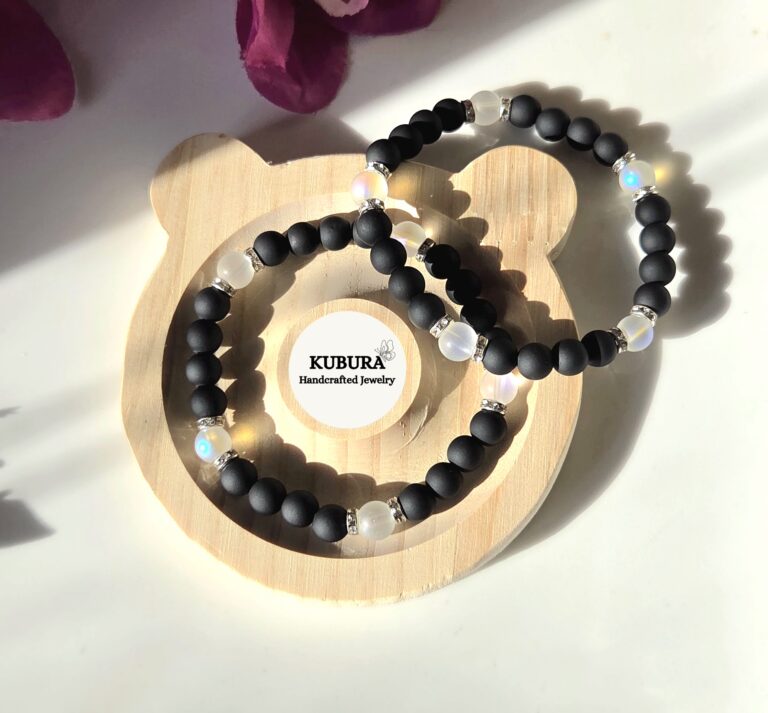 Matte Black Onyx &amp; Opalescent Glass Beaded Bracelet with Rhinestone Accents
