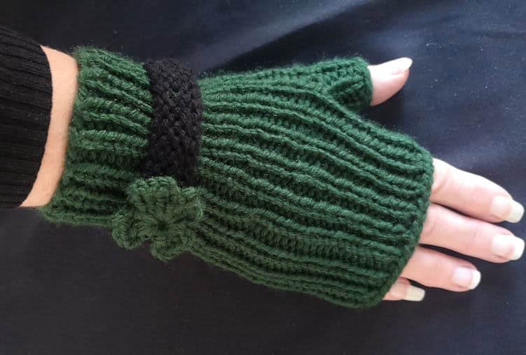 HandKnit Fingerless Texting Gloves Mitten St.Patrick's Day Shamrock Clover