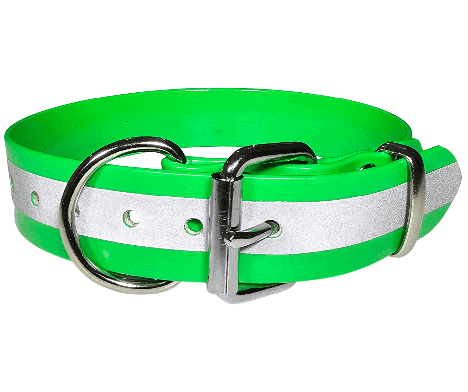 working dog reflective 32mm is shown hear in photo, this photo shows this collar in green with nickel hardware. PVC is made in Australia