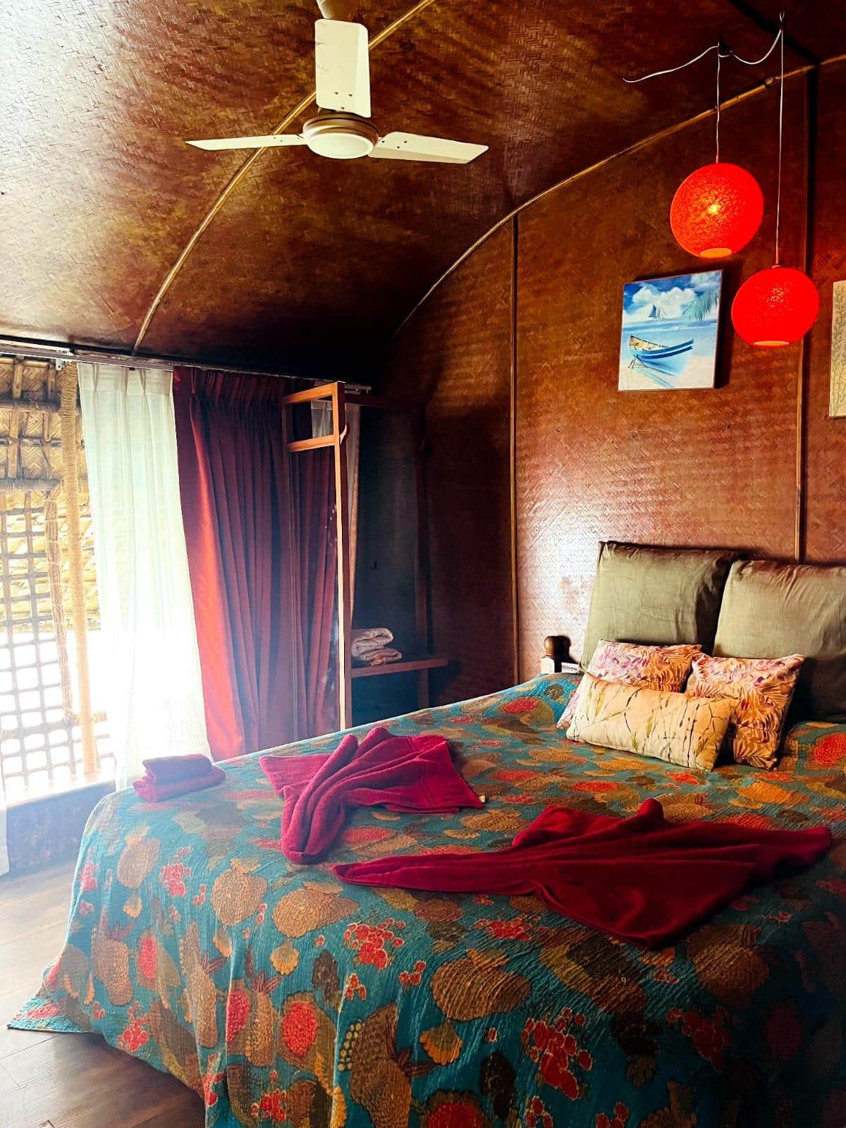 houseboat stay in goa