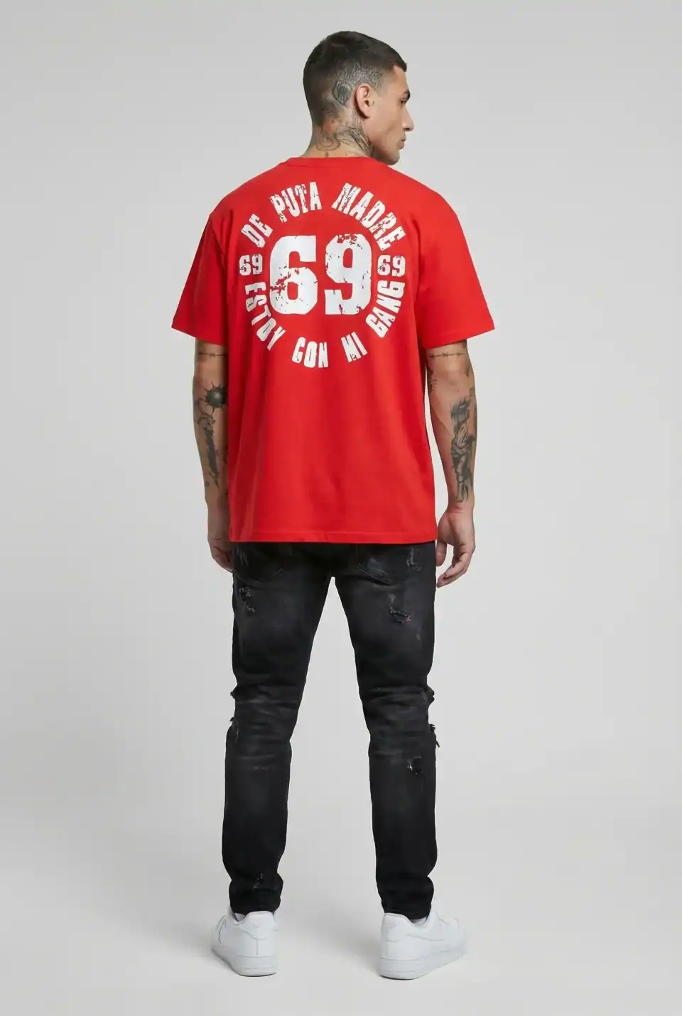 De Puta Madre 69 streetwear T-shirt, Made in Italy, bold graphic design, S-5XL size range.