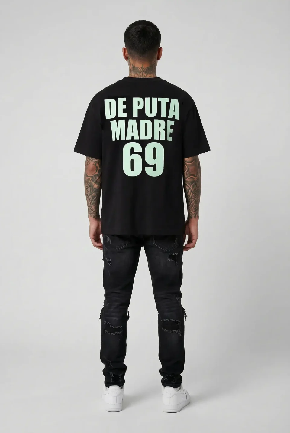 De Puta Madre 69 made in Italy streetwear oversized black T-shirt.