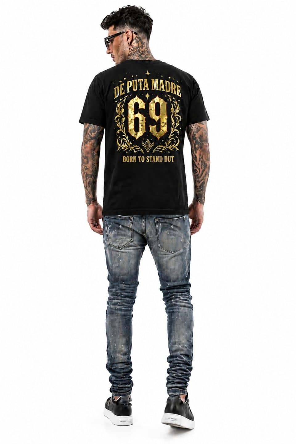 De Puta Madree 69 streetwear T-shirt made in Italy, bold graphic design, urban style.