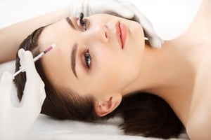 Zabieg osoczem bogatopłytkowym w Gabinecie Medycyny Estetycznej Derm-Estetyka w Gdyni