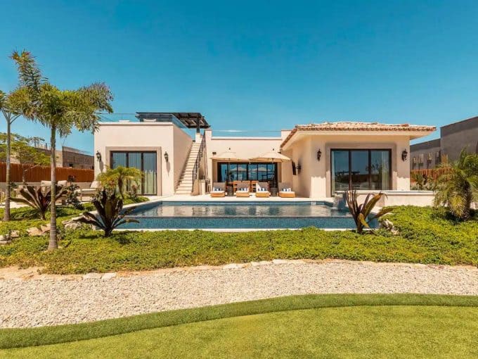 Las Casas – Diamante Real Estate