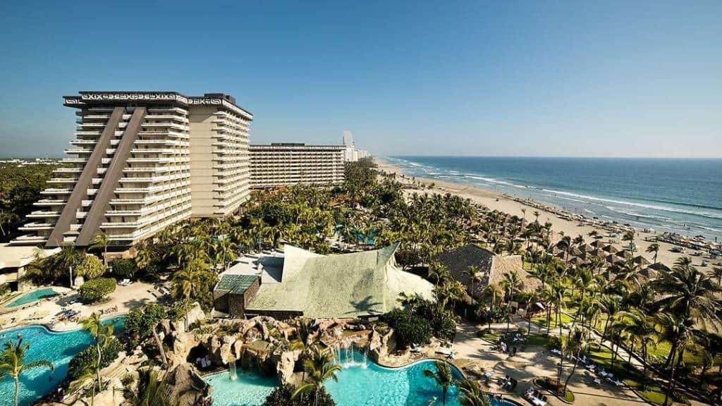 Oceanfront Luxury Living At Diamante With Resort Amenities And Coastline Views