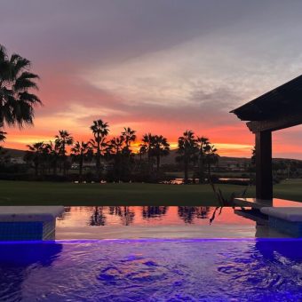 Infinity Pool At Diamante Beaches & Pools – Pacific Ocean Views Infinity-Edge Pool Overlooking The Pacific Ocean At Diamante Beaches &Amp; Pools, With Golden Hour Light Casting Over The Terrace And Palm-Fringed Deck.