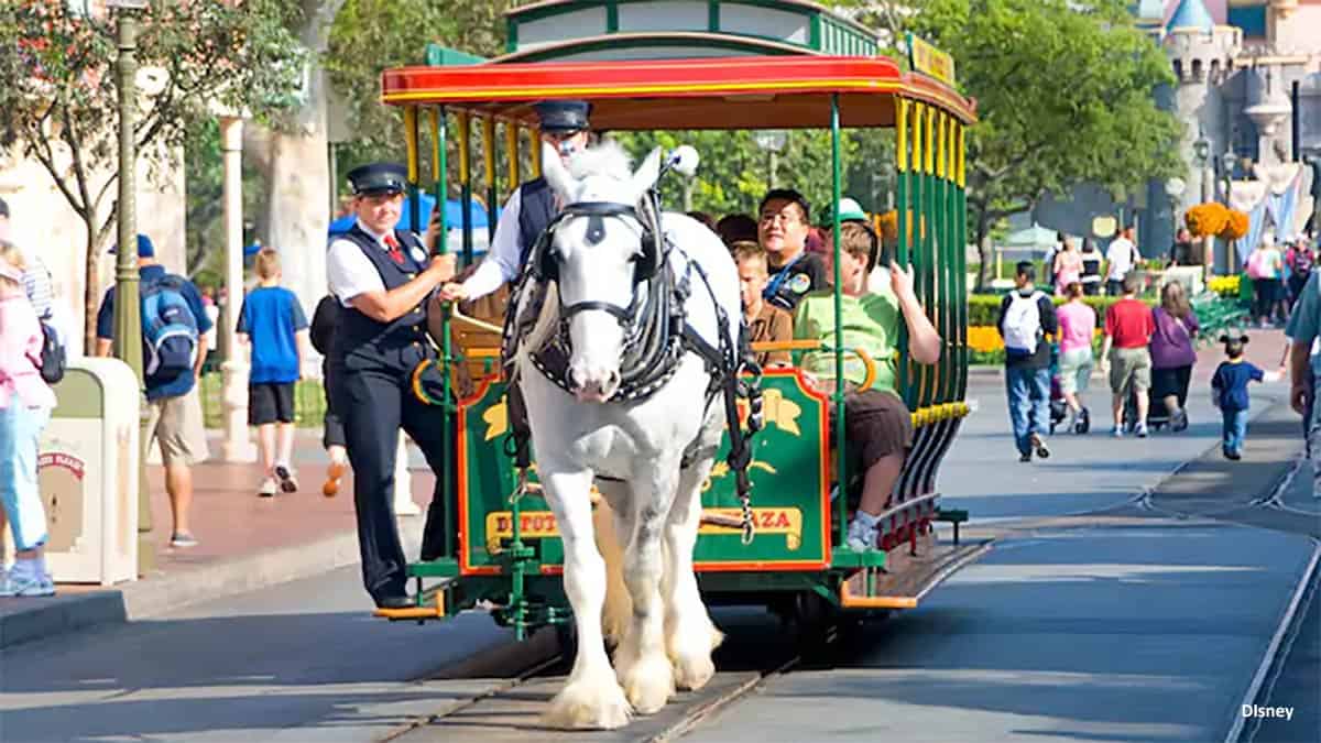 Disneyland Main St USA