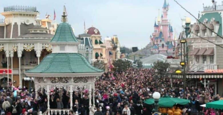 Disneyland Paris Guests