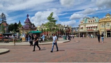 disneyland-paris-parks-vacant-empty-crowd-levels