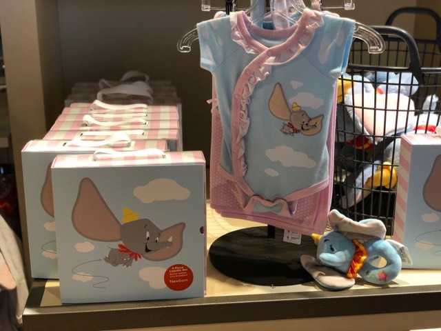 Dumbo Layette Set