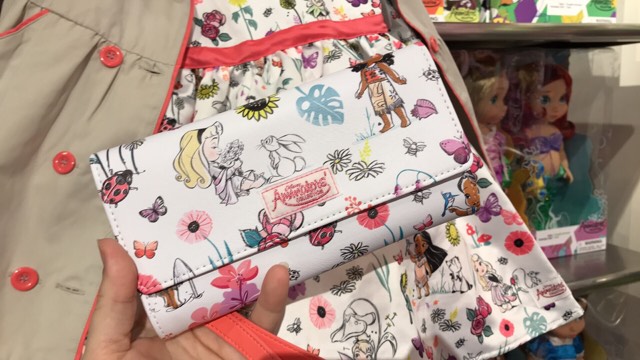 Animators' Collection Clutch