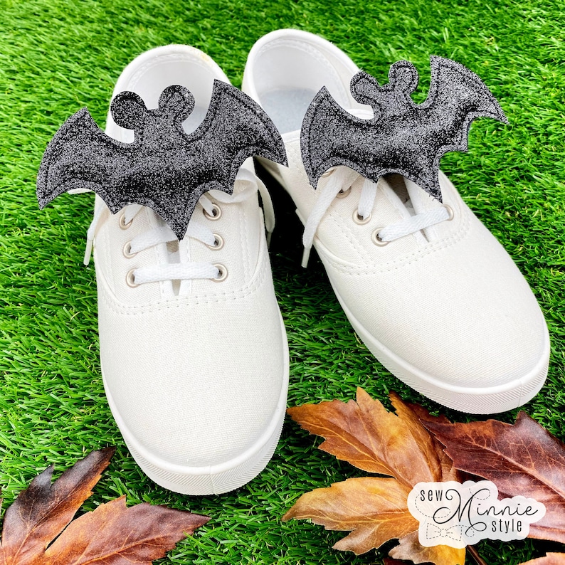 Mickey Bat and Ghost accessories