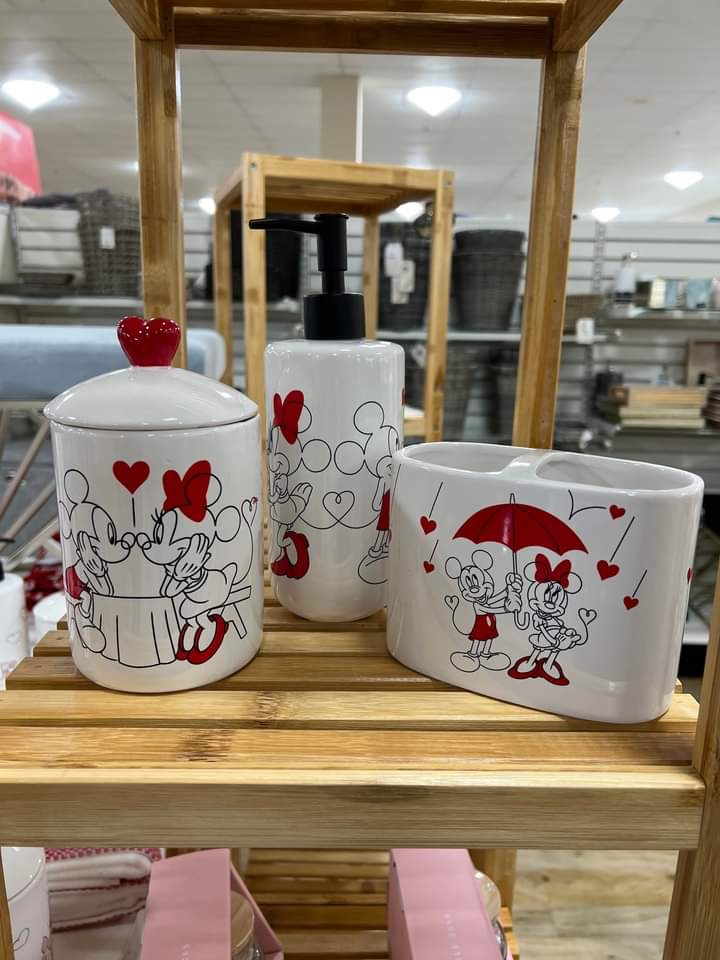 Cute Disney bathroom sets