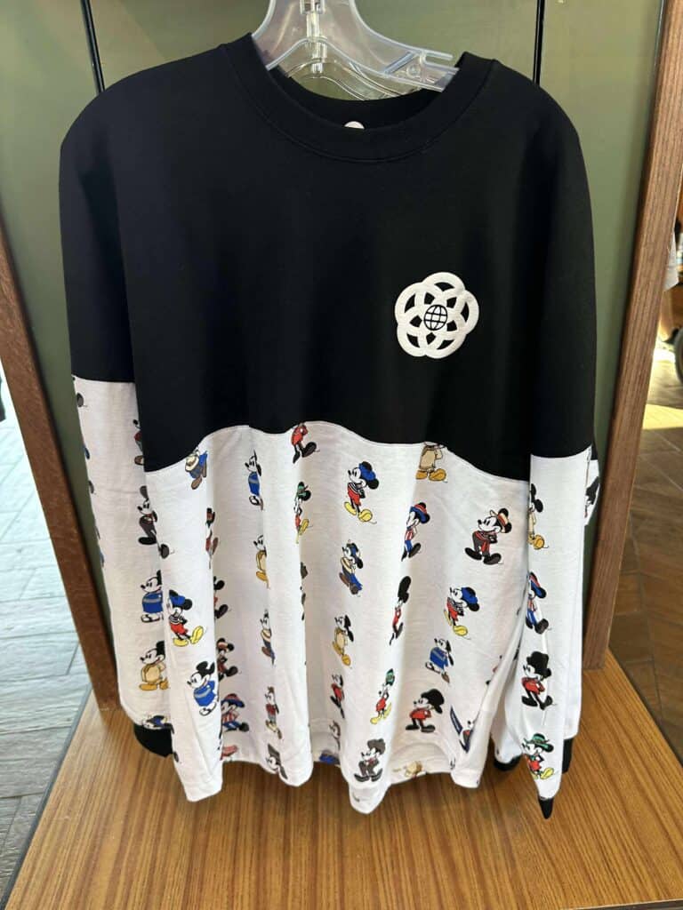 Comfortable Disney Mickey Mouse character graphic sweatshirt. Perfect for Disney fans and casual wear.
